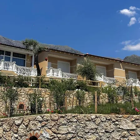 Essos Tatil Evi Dhërmi